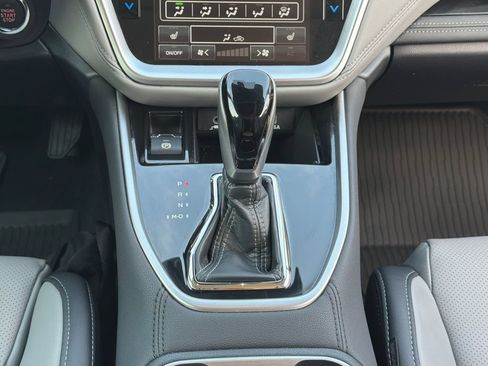 Certified 2024 Subaru Outback Limited AWD/4WD image 11