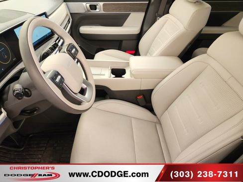 Used 2025 Hyundai Santa Fe Calligraphy AWD/4WD image 16