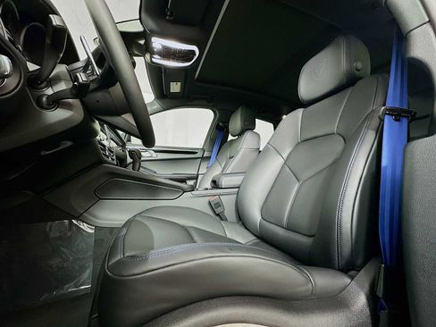 New 2026 Porsche Macan S image 5