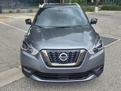 Used 2020 Nissan Kicks SR w/ SR Premium Package FWD image 36