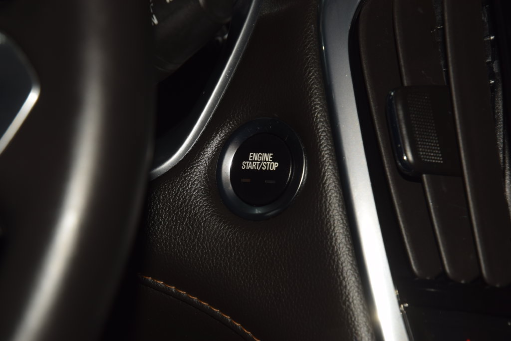 Used 2020 Chevrolet Traverse LT AWD/4WD image 36
