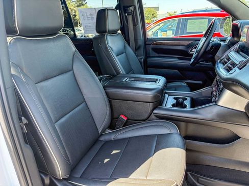 Used 2023 Chevrolet Tahoe Premier AWD/4WD image 15