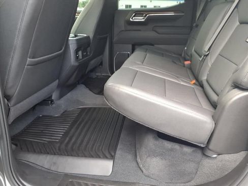 Used 2025 Chevrolet Silverado 1500 LT Trail Boss w/ LT Trail Boss Premium Package AWD/4WD image 24