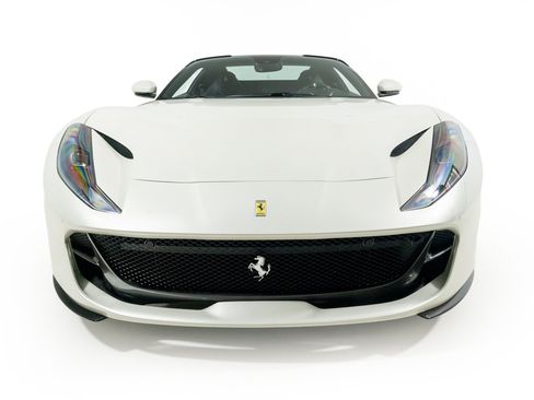 Used 2021 Ferrari 812 GTS RWD image 6