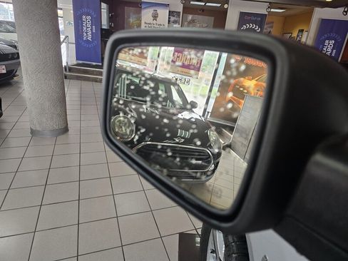 Used 2017 RAM 1500 Big Horn AWD/4WD image 25