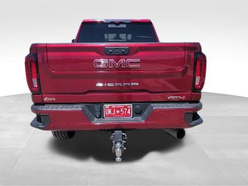 Used 2023 GMC Sierra 2500 AT4 w/ AT4 Premium Plus Package AWD/4WD image 4