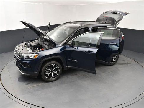 New 2026 Jeep Compass Limited image 27