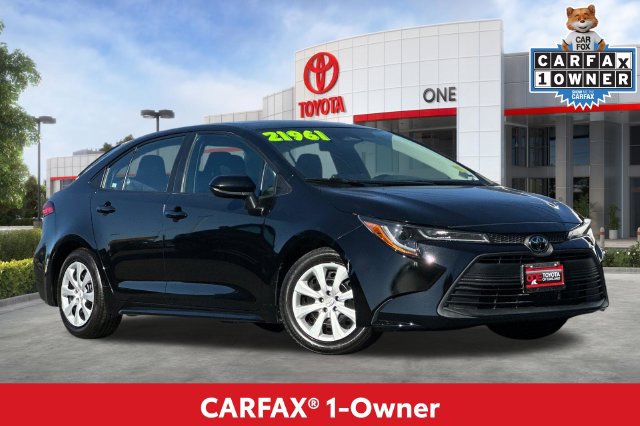 Used 2024 Toyota Corolla LE FWD image 2