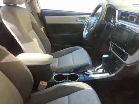 Certified 2018 Toyota Corolla LE FWD image 8