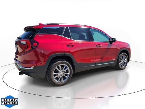 Used 2022 GMC Terrain SLT w/ LPO, Floor Liner Package AWD/4WD image 4