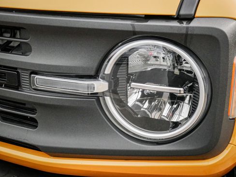 Used 2022 Ford Bronco 4-Door image 6