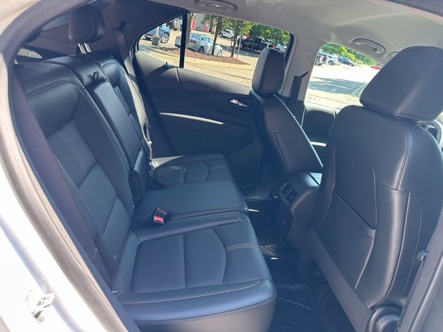 Used 2024 Chevrolet Equinox Premier w/ LPO, Floor Liner Package AWD/4WD image 27