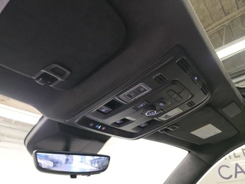 Used 2023 Cadillac Escalade ESV V AWD/4WD image 43