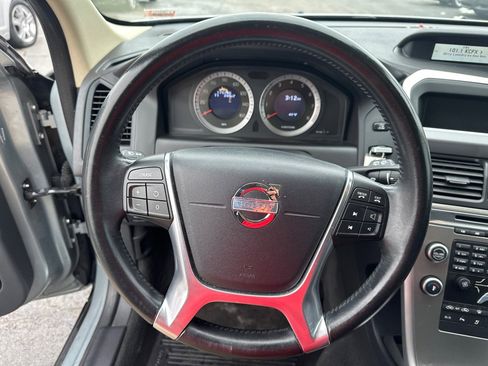 Used 2011 Volvo XC60 T6 image 10