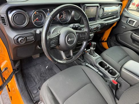 Used 2021 Jeep Wrangler Unlimited Sport AWD/4WD image 9