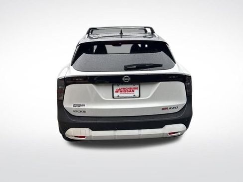New 2026 Nissan Kicks SR w/ SR Premium Package AWD/4WD image 6