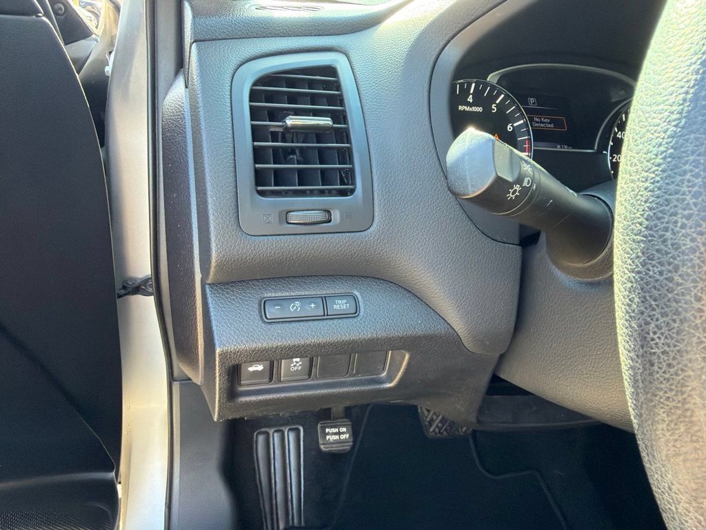 Used 2016 Nissan Altima 2.5 S w/ Power Driver Seat Package FWD image 27