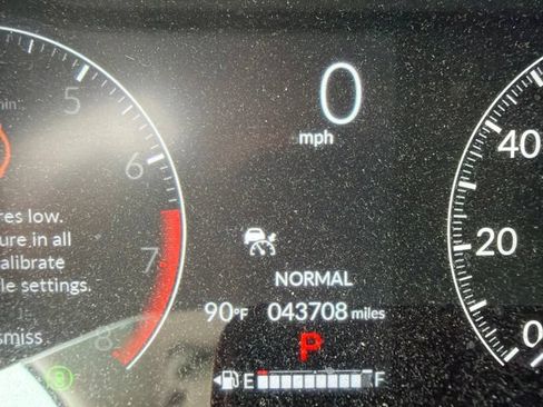 Used 2024 Honda CR-V EX image 8