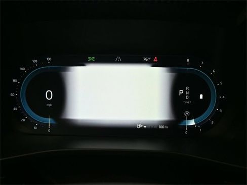 Used 2023 Volvo XC40 B5 Plus w/ Protection Package Premier image 25