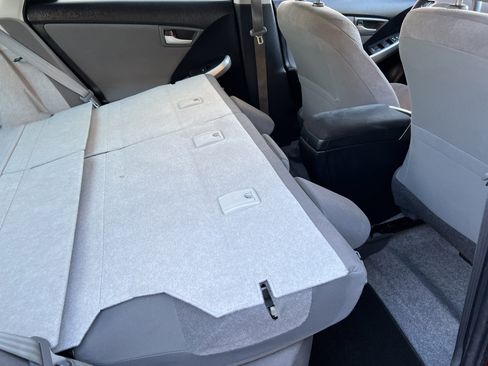 Used 2015 Toyota Prius Four image 21