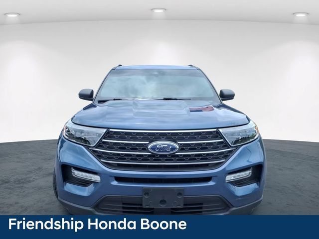 Used 2020 Ford Explorer XLT w/ Equipment Group 202A AWD/4WD image 4