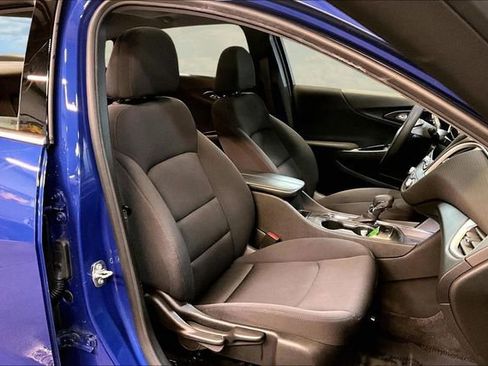 Used 2023 Chevrolet Malibu LT image 28