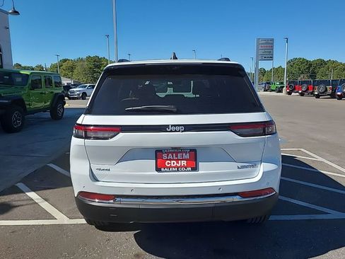 New 2025 Jeep Grand Cherokee Limited w/ Luxury Tech Group II image 7