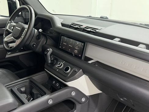 Used 2024 Land Rover Defender 110 SE AWD/4WD image 71