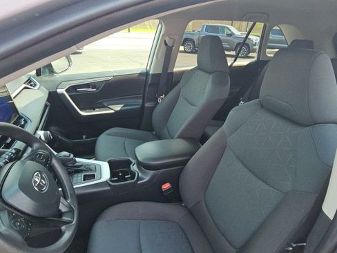 Certified 2025 Toyota RAV4 XLE AWD/4WD image 24