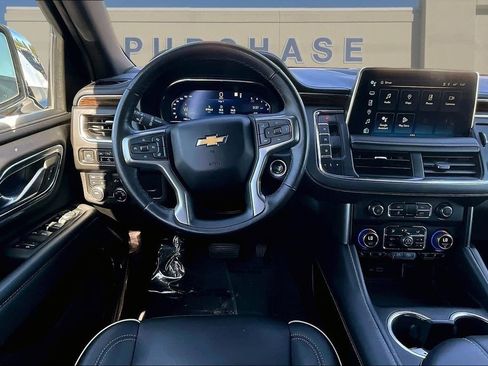 Used 2022 Chevrolet Tahoe Premier AWD/4WD image 10