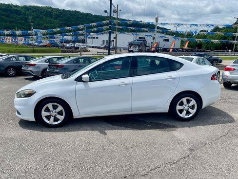 Used 2016 Dodge Dart SXT FWD image 4