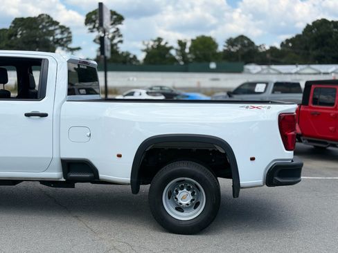 Used 2026 Chevrolet Silverado 3500 W/T AWD/4WD image 13