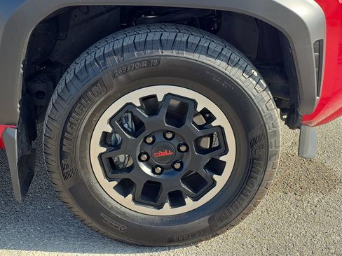 Used 2025 Toyota 4Runner TRD Off-Road Premium w/ Tow Technology Package AWD/4WD image 29