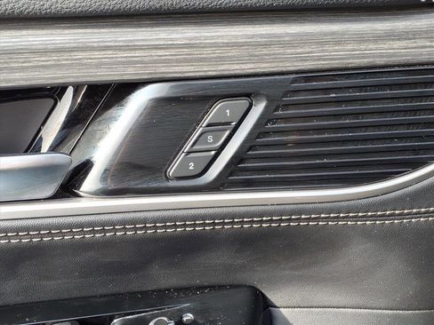 Used 2024 Jeep Wagoneer Series II w/ Flexible Seating Group image 13