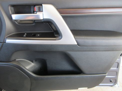 Used 2021 Toyota Land Cruiser AWD/4WD image 26