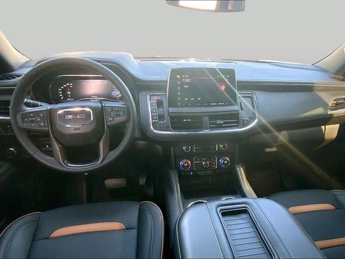 Used 2024 GMC Yukon AT4 w/ Technology Package AWD/4WD image 16