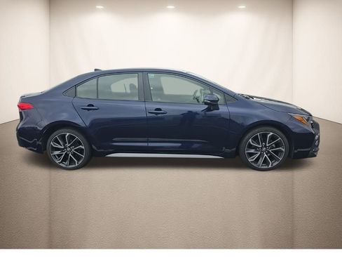 Used 2020 Toyota Corolla SE image 3