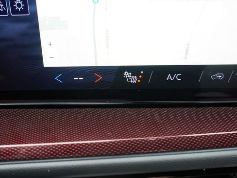 New 2026 Chevrolet Traverse Z71 w/ Driver Confidence Package image 12