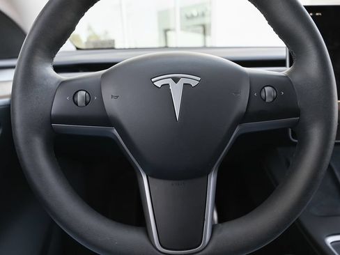Used 2024 Tesla Model Y Performance AWD/4WD image 21