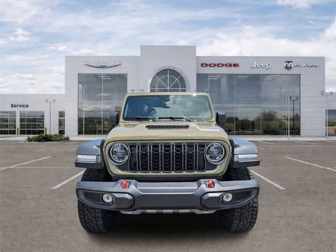 Used 2026 Jeep Gladiator Mojave AWD/4WD image 6