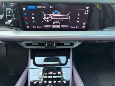 New 2026 Porsche Cayenne Coupe image 14