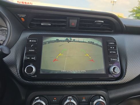 Used 2024 Nissan Kicks SV FWD image 9