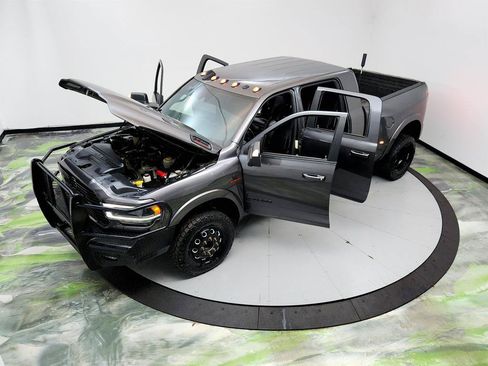 Used 2020 RAM 3500 Laramie w/ Night Edition AWD/4WD image 35