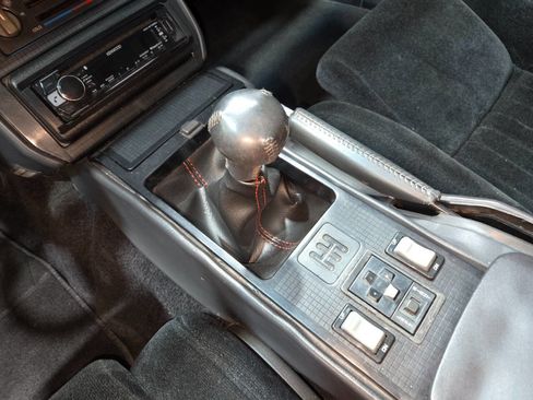 Used 1987 Pontiac Firebird Trans Am image 10