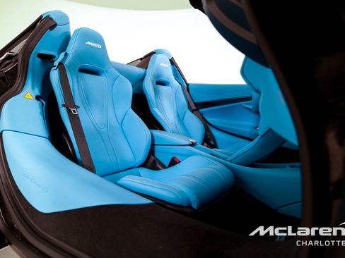 New 2026 McLaren 750S Spider RWD image 20