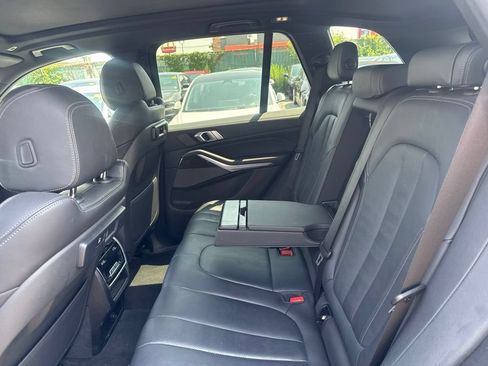 Used 2021 BMW X5 sDrive40i w/ M Sport Package RWD image 30