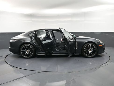 Certified 2023 Porsche Panamera 4 Platinum Edition AWD/4WD image 36
