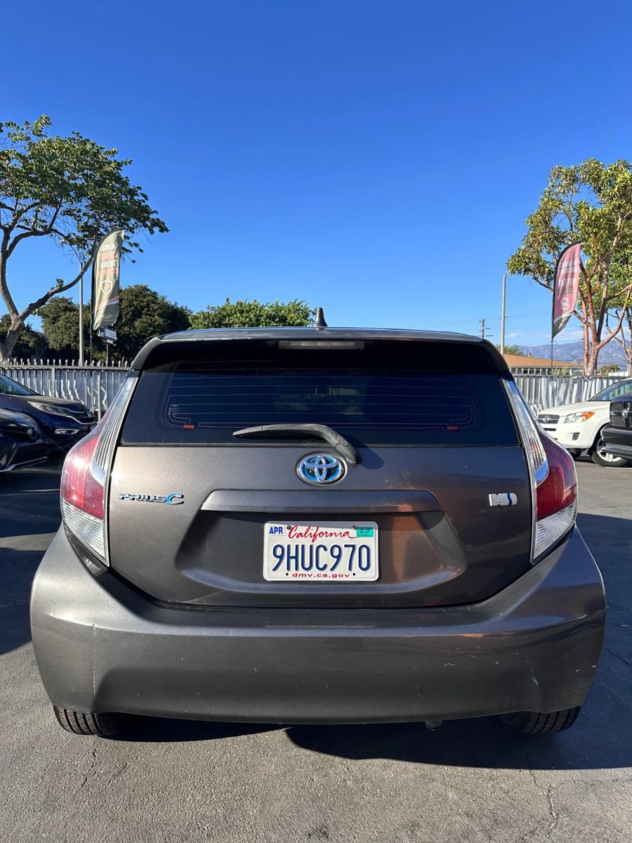 Used 2016 Toyota Prius C Three FWD image 5