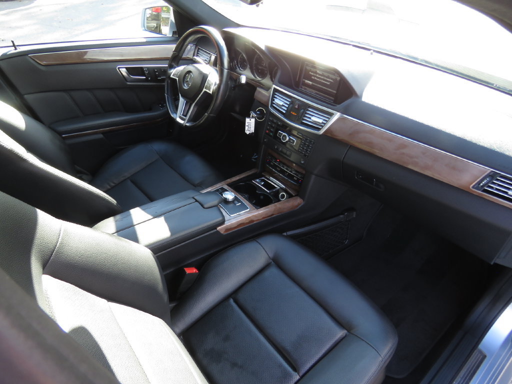 Used 2013 Mercedes-Benz E 350 4MATIC Sedan image 14