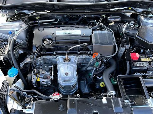 Used 2015 Honda Accord EX image 31